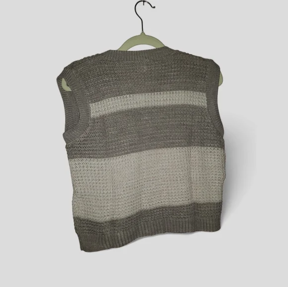 💖 Girls Striped Sweater Vest - Picture 6 of 16